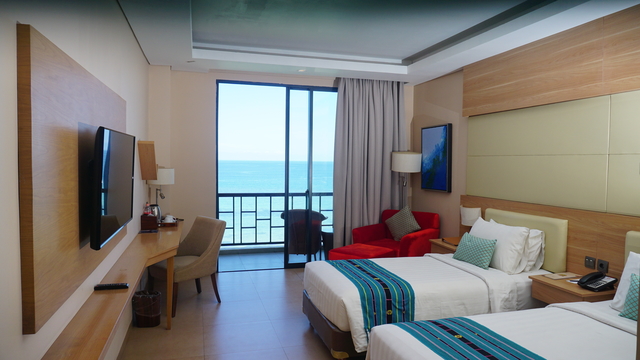Premiere Twin Bedroom
